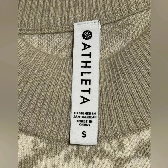 Athleta Jacquard Merino Wool Crew Sweater Size Small - Picture 3 of 6